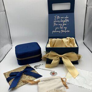 925 Sterling Silver Heart Pendant Necklace Red Stone and Blue Velvet Jewelry Box